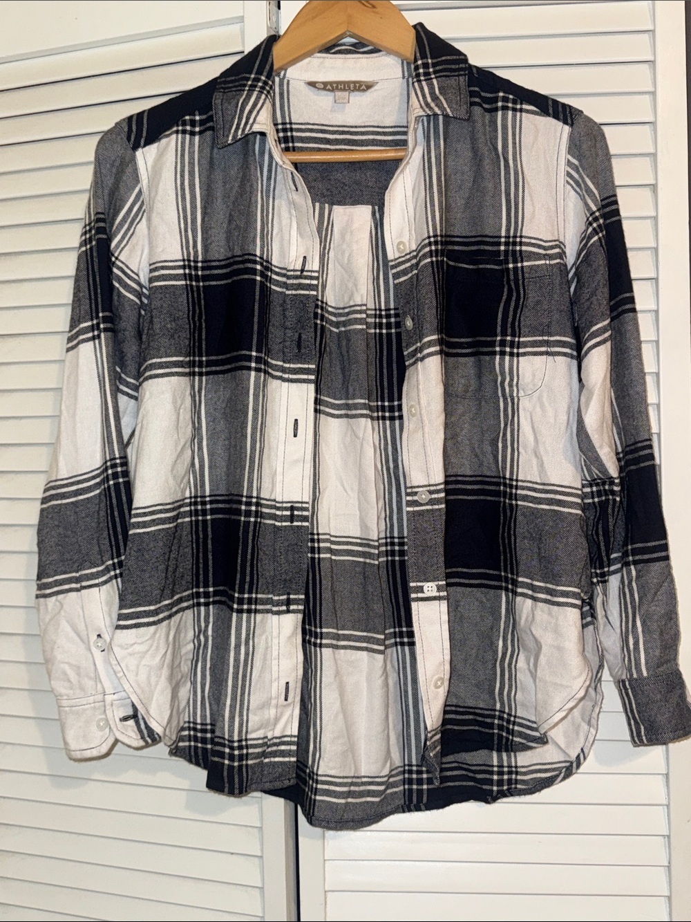 🆕 Athleta Heat Gen Flannel 2.0 Monochrome Black & White Plaid Shirt - XSP